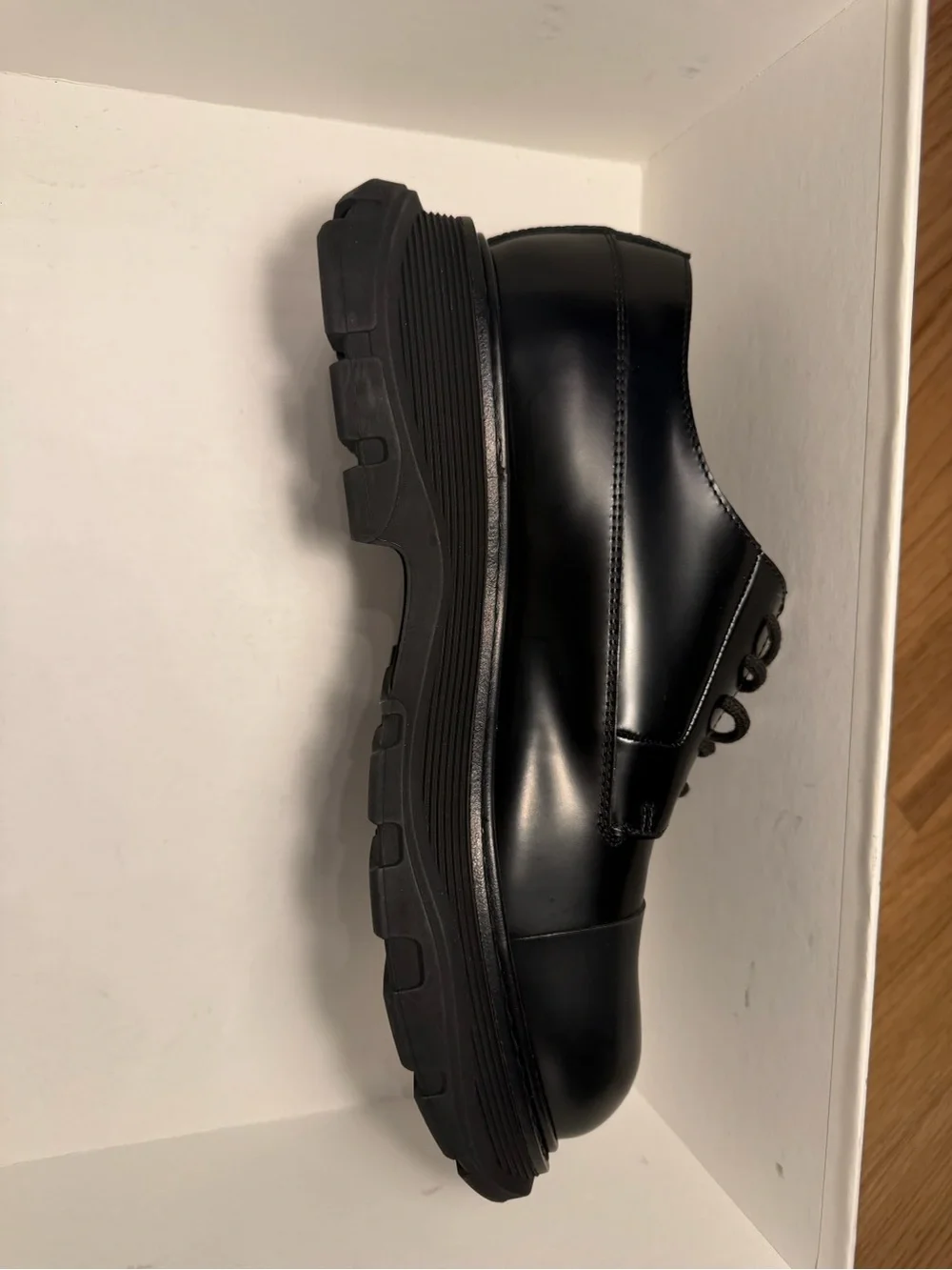 Alexander McQueen Black Men Leather Derby Shoes